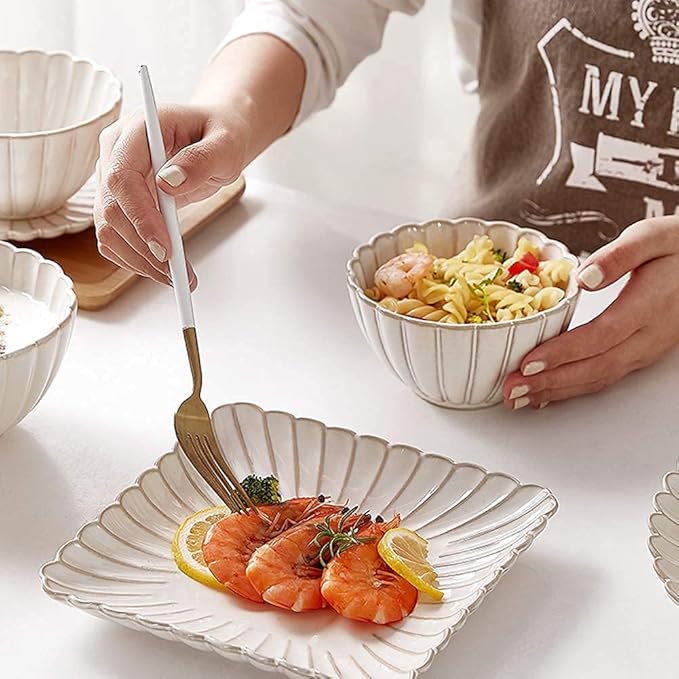 26 Pcs Dinnerware Sets, Porcelain Tableware Set with Plates and Bowls, White Ceramic Dinner Set for Home Kitchen and Dinning, Microwave and Dishwasher Safe, Service (White 18pcs)